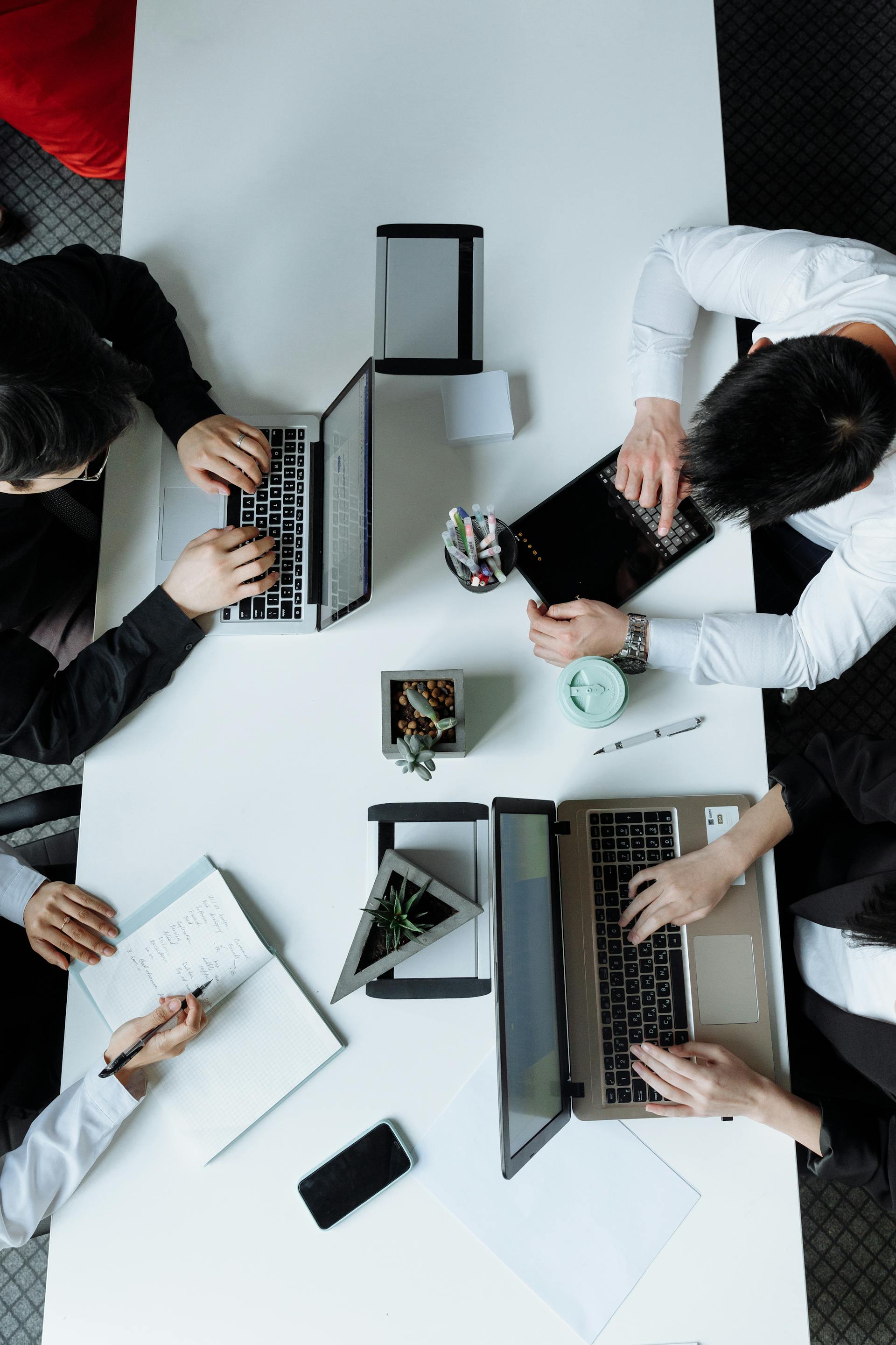 LinkedIn B2B Marketing: 8 Strategies That Drive Leads [2026]